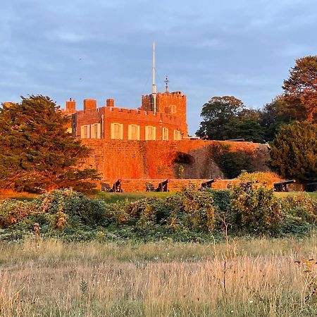 Fab Stay Uk - Coastal And Country Retreat With Free Secure Off Road Parking Minutes From Both Dover And Deal Экстерьер фото