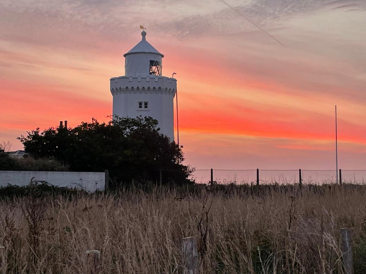 Fab Stay Uk - Coastal And Country Retreat With Free Secure Off Road Parking Minutes From Both Dover And Deal Экстерьер фото